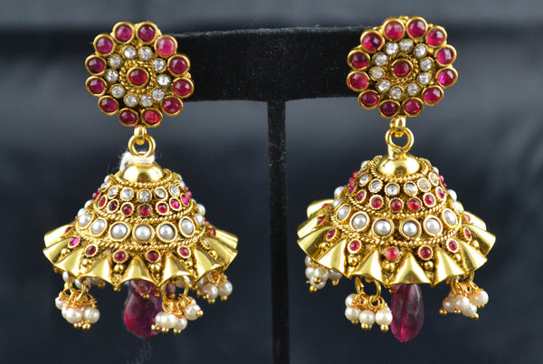 Mediam Jhumka earrings red and pearl