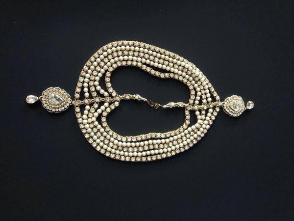Tikka with Perls and White Stones