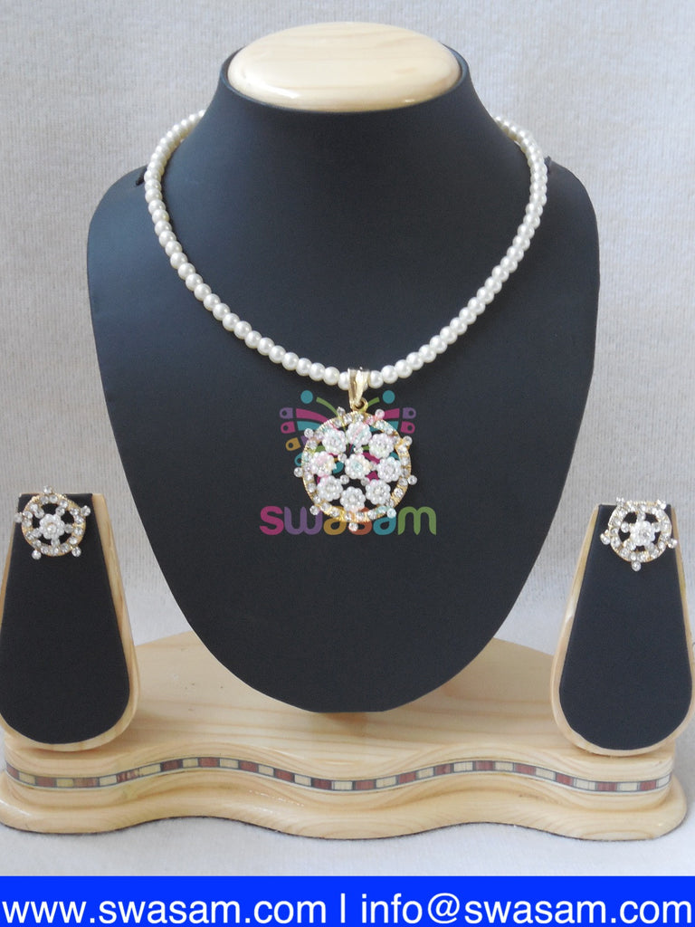 Pearl Pendant Set