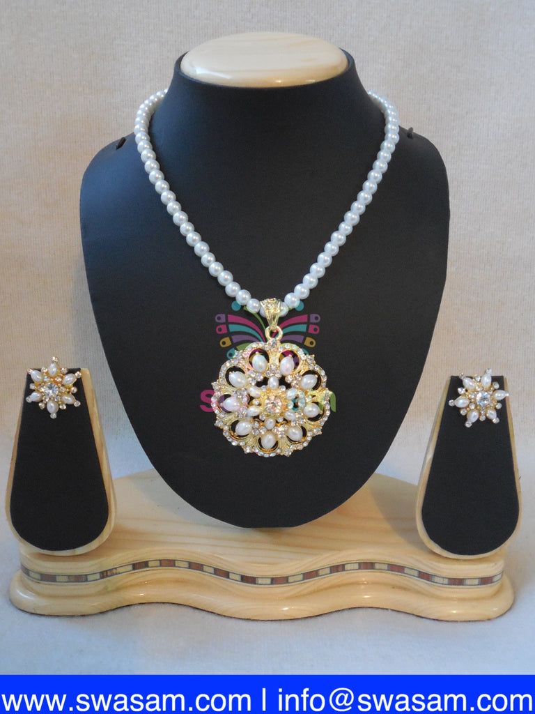 Pearl Pendant Set